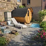 Urlaubsmagie - Felsenfreund - Sauna & Saisonaler Pool Apartment