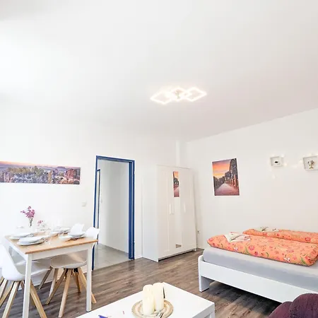 F0 - Urlaubsmagie - Kleine Voll Ausgestattete Mit Gemeinschaftsgarten, -pool & -sauna Sebnitz