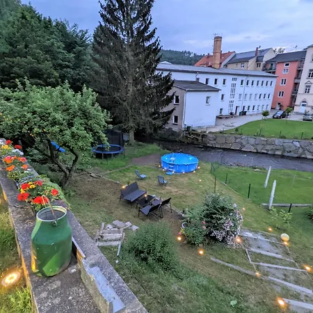 F0 - Urlaubsmagie - Kleine Voll Ausgestattete Mit Gemeinschaftsgarten, -pool & -sauna Apartment Sebnitz