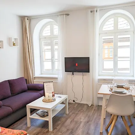 F0 - Urlaubsmagie - Kleine Voll Ausgestattete Mit Gemeinschaftsgarten, -pool & -sauna