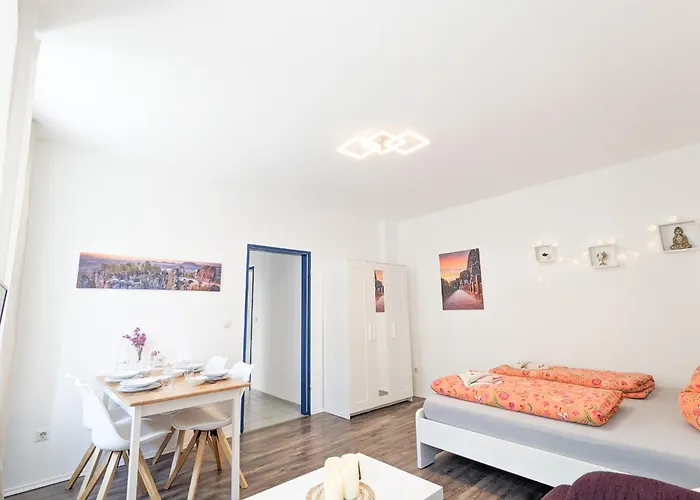 F0 - Urlaubsmagie - Kleine Voll Ausgestattete Mit Gemeinschaftsgarten, -pool & -sauna زبنيتس