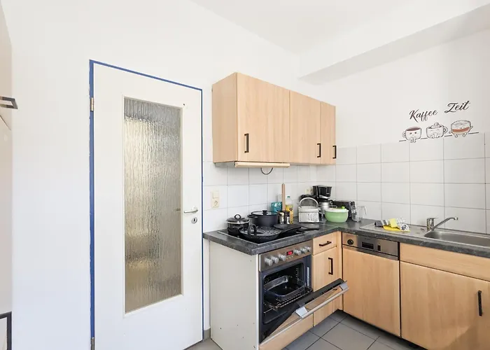 شقة F0 - Urlaubsmagie - Kleine Voll Ausgestattete Mit Gemeinschaftsgarten, -pool & -sauna زبنيتس