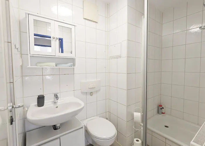 شقة F0 - Urlaubsmagie - Kleine Voll Ausgestattete Mit Gemeinschaftsgarten, -pool & -sauna زبنيتس