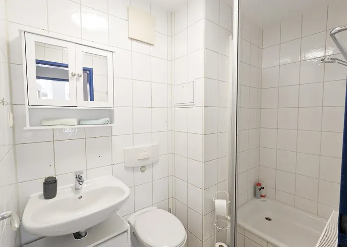 شقة F0 - Urlaubsmagie - Kleine Voll Ausgestattete Mit Gemeinschaftsgarten, -pool & -sauna