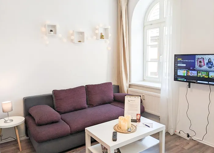 شقة F0 - Urlaubsmagie - Kleine Voll Ausgestattete Mit Gemeinschaftsgarten, -pool & -sauna